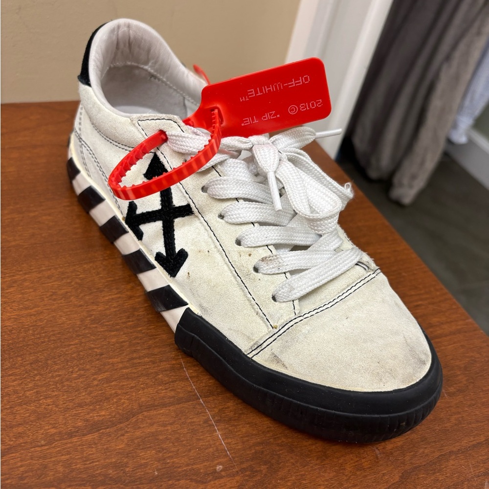 Off-White Cream and Black Arrow Sneakers